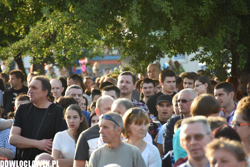 Występ kabaretu Łowcy.B