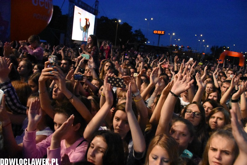 Koncert Ewy Farnej we Włocławku