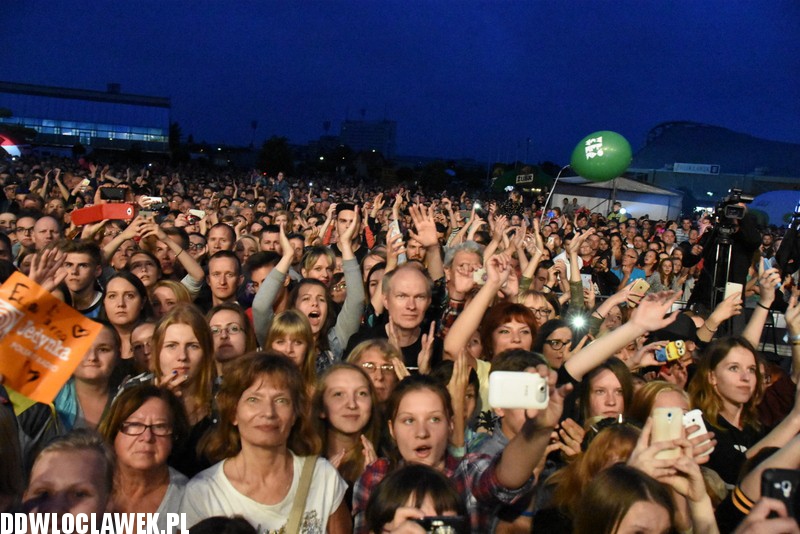 Koncert Ewy Farnej we Włocławku
