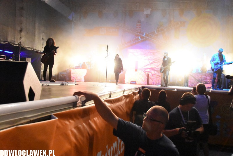 Koncert Ewy Farnej we Włocławku