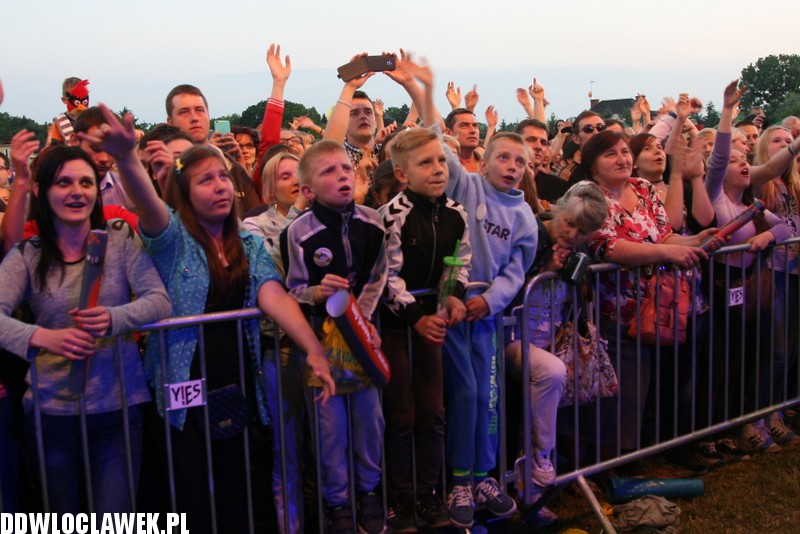 Kocenrt zespołu Weekend w Kikole