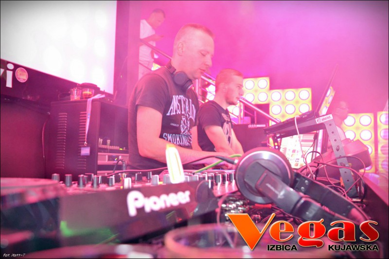 Weekend w klubie Vegas część I