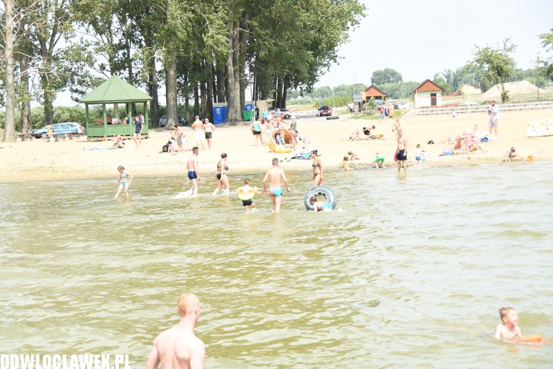 Upalna sobota na jeziorem Choceńskim