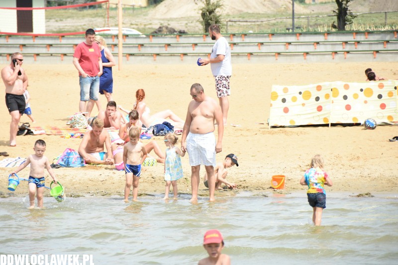 Upalna sobota na jeziorem Choceńskim