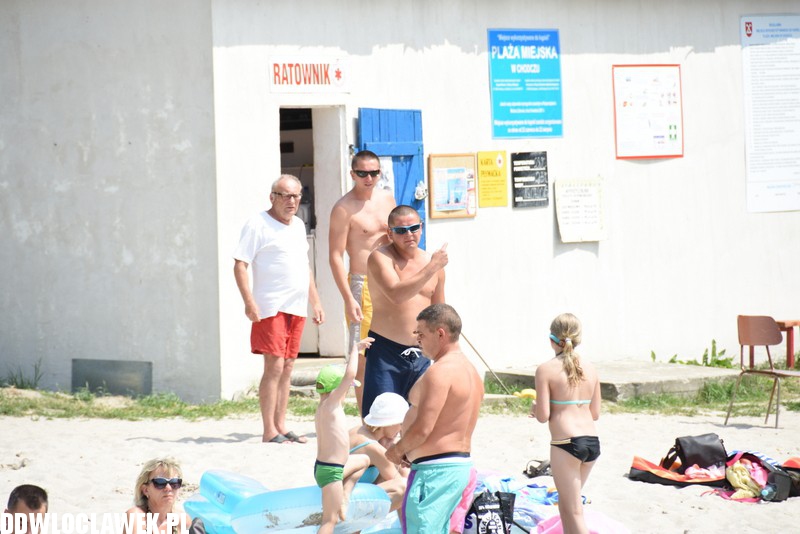 Upalna sobota na plaży w Chodczu