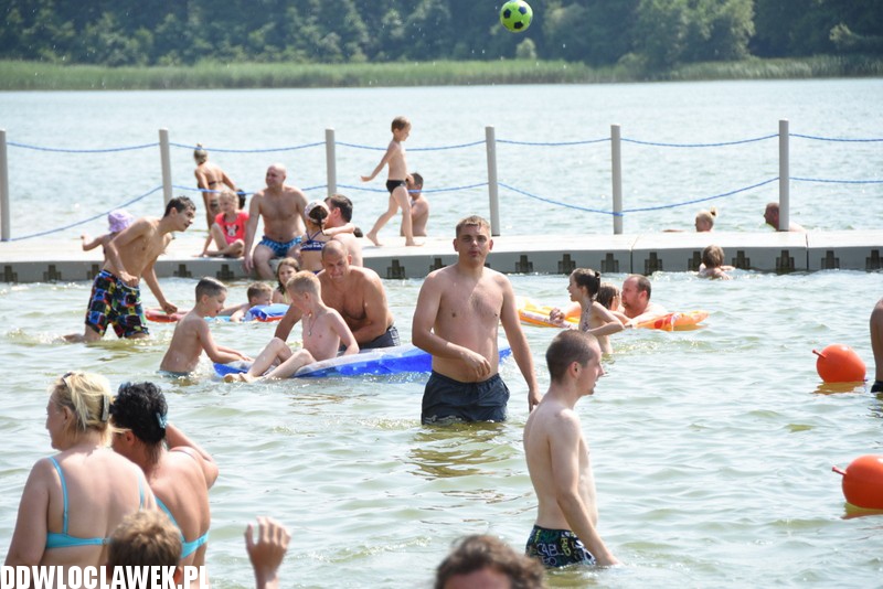 Upalna sobota nad Wikaryjką