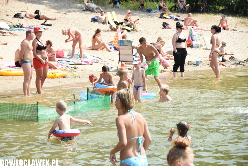Upalna sobota nad Wikaryjką
