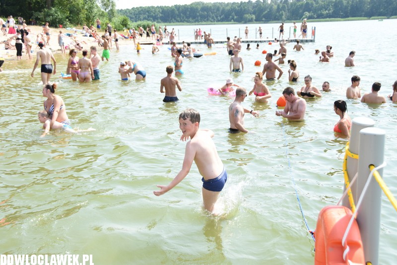 Upalna sobota nad Wikaryjką