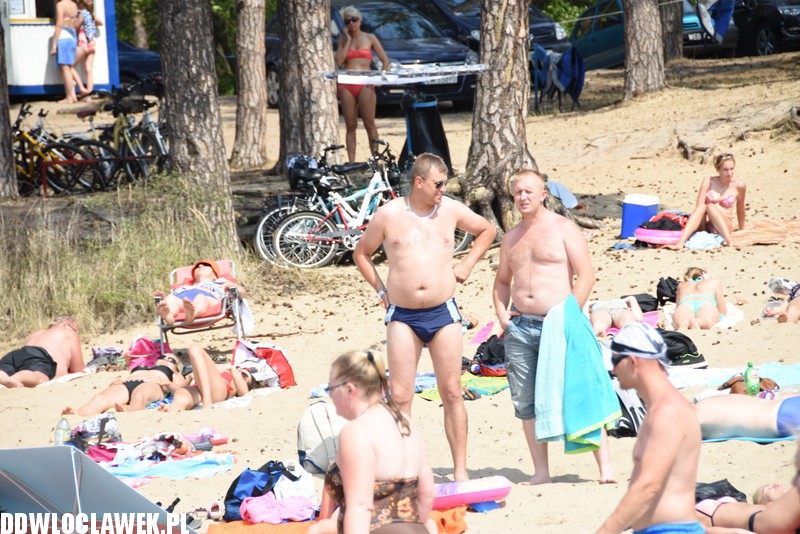Upalna sobota nad Wikaryjką