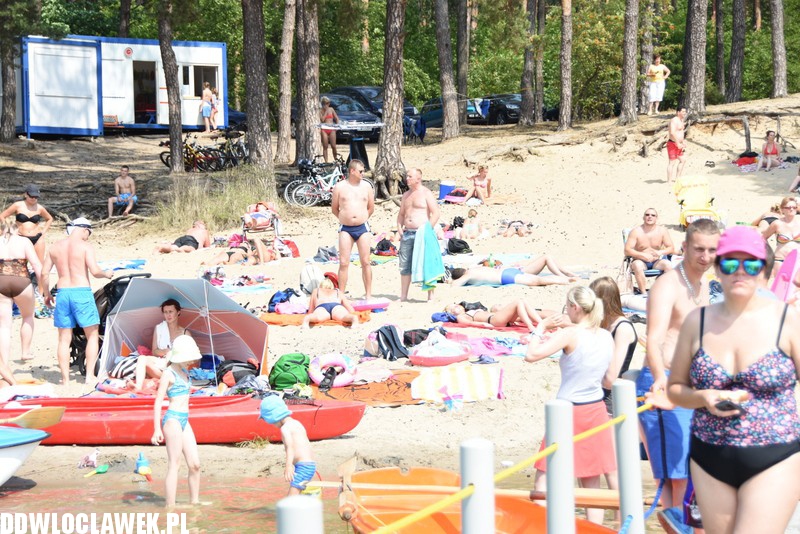 Upalna sobota nad Wikaryjką