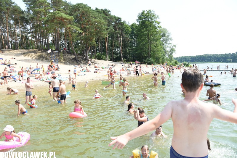 Upalna sobota nad Wikaryjką