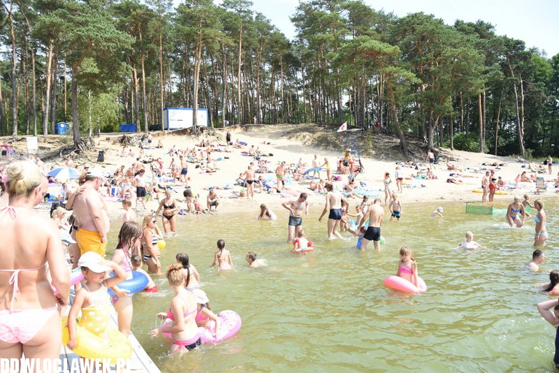 Upalna sobota nad Wikaryjką