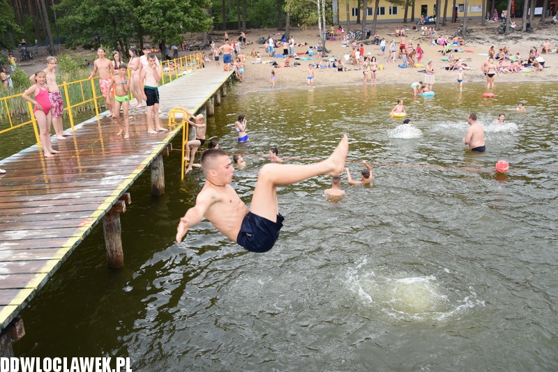 Upalna sobota na jeziorem Czarnym