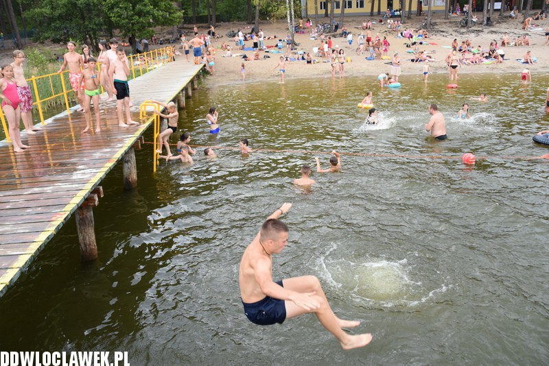 Upalna sobota na jeziorem Czarnym