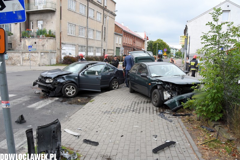 Kolizja na skrzyżowaniu Leśnej i Ptasiej