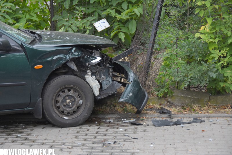 Kolizja na skrzyżowaniu Leśnej i Ptasiej