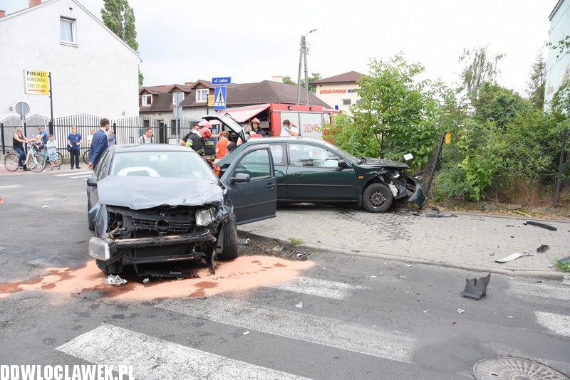 Kolizja na skrzyżowaniu Leśnej i Ptasiej