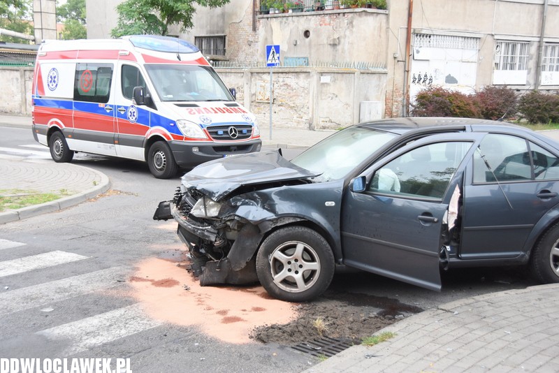 Kolizja na skrzyżowaniu Leśnej i Ptasiej