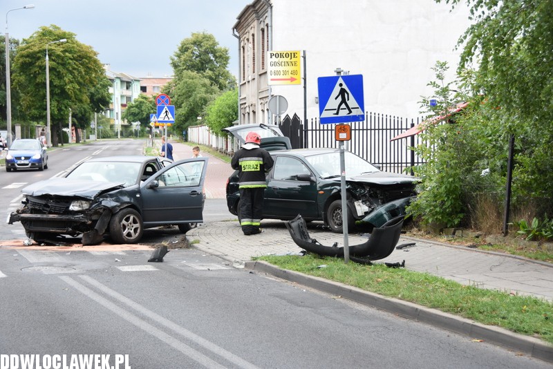 Kolizja na skrzyżowaniu Leśnej i Ptasiej