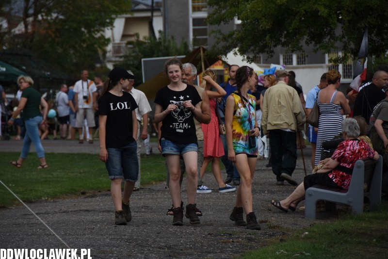 Piknik historyczny na bulwarach