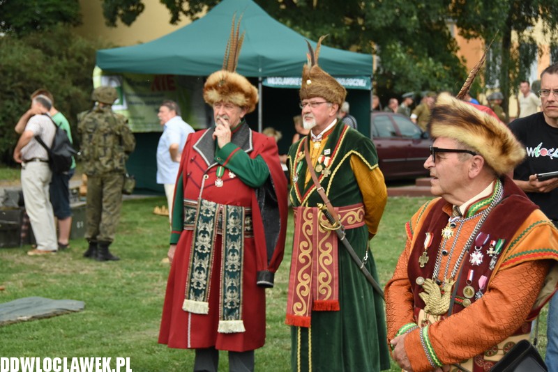 Piknik historyczny na bulwarach