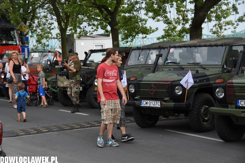 Piknik historyczny na bulwarach