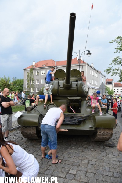 Piknik historyczny na bulwarach