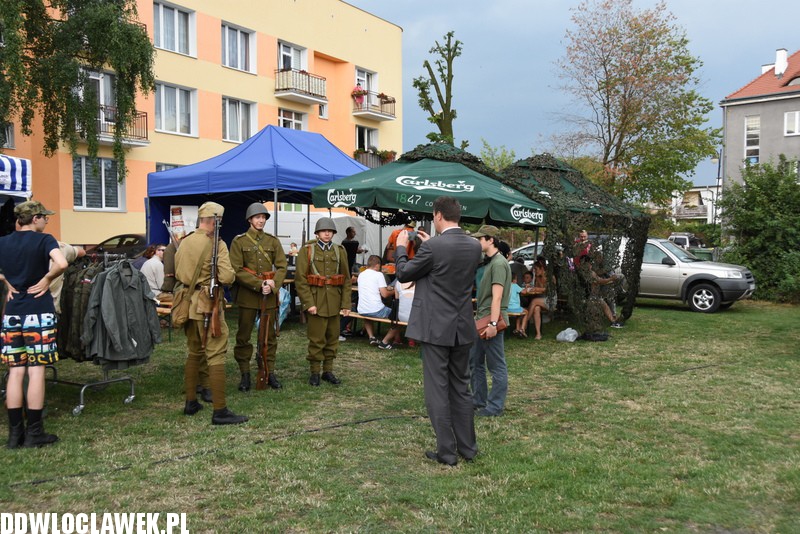 Piknik historyczny na bulwarach
