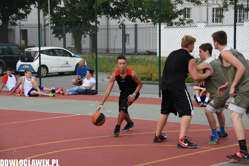 Turniej koszykóki na bulwarach