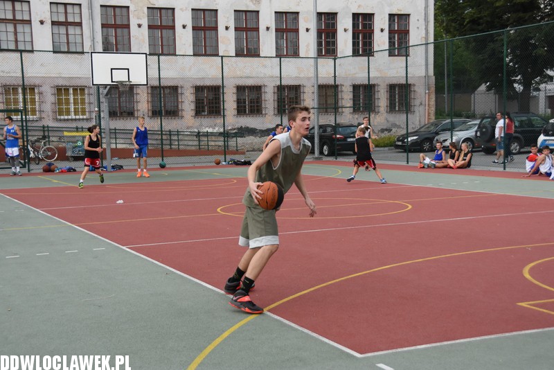 Turniej koszykóki na bulwarach