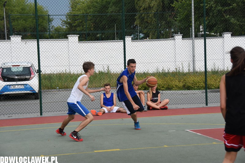 Turniej koszykóki na bulwarach