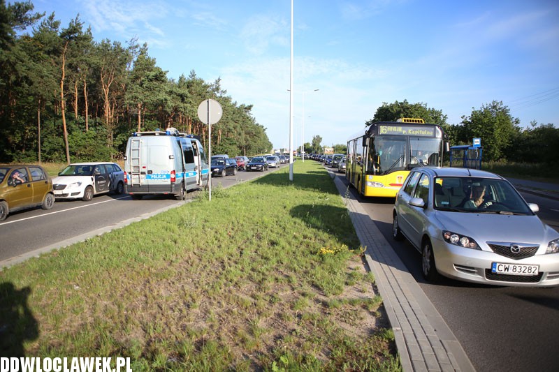 Kolizja dwóch ciężarówek przy Toruńskiej