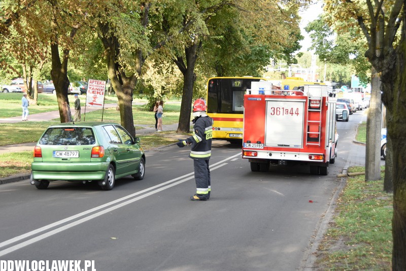 Kolizja trzech aut na Wienieckiej