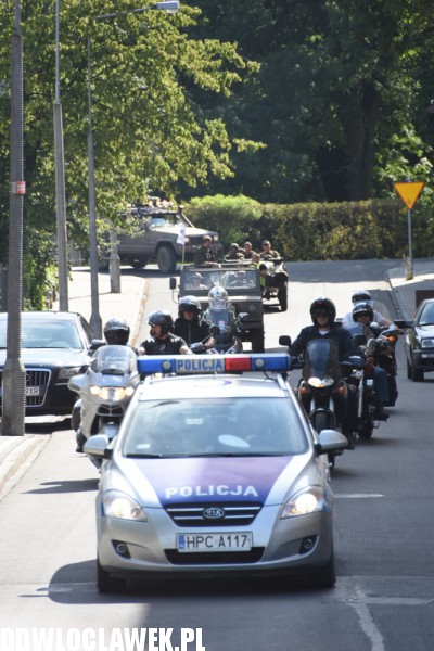 Zlot pojazdów militarnych na przystani