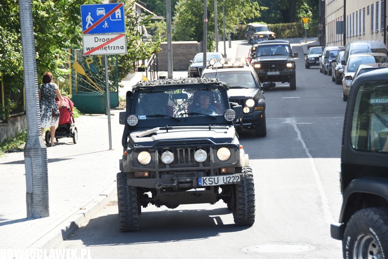 Zlot pojazdów militarnych na przystani