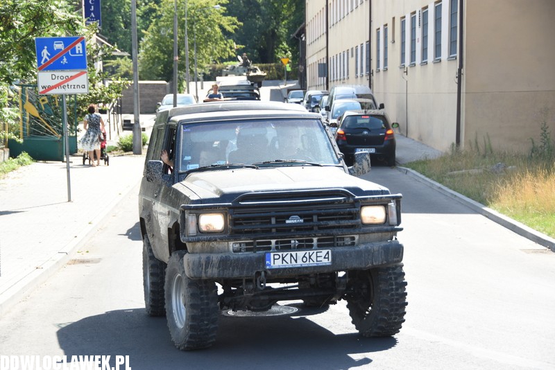 Zlot pojazdów militarnych na przystani
