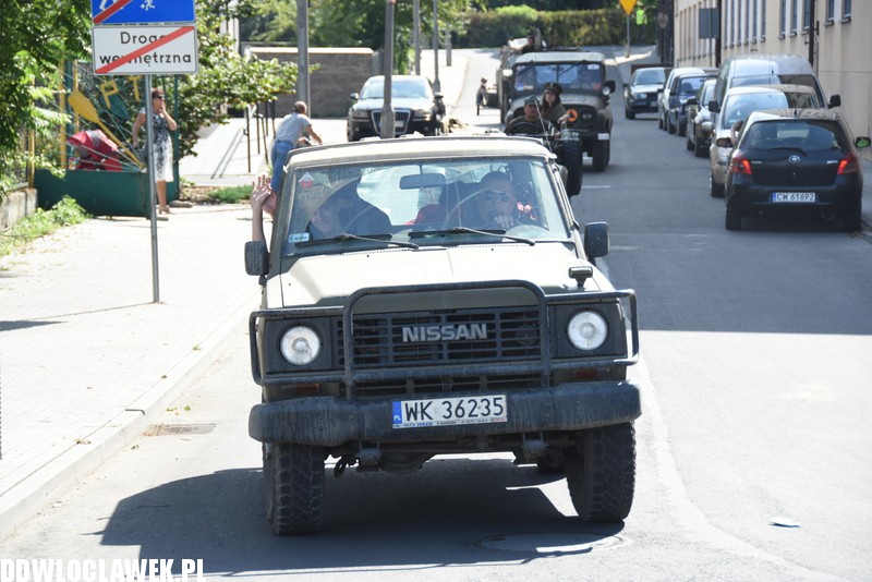 Zlot pojazdów militarnych na przystani