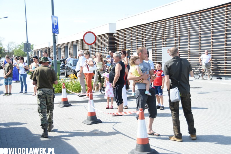 Zlot pojazdów militarnych na przystani
