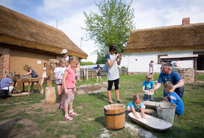 Festyn folklorystyczny w Kłóbce