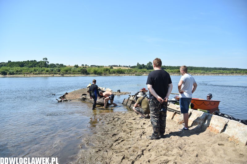 Badają wraki okrętów pod Włocławkiem