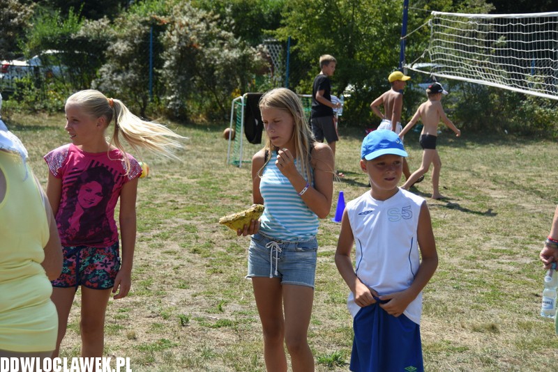 Piknik nad jeziorem Rybnica