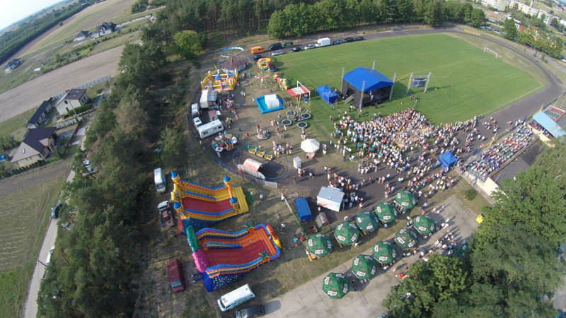 Piknik w Izbicy Kuj. - zdjęcia z drona