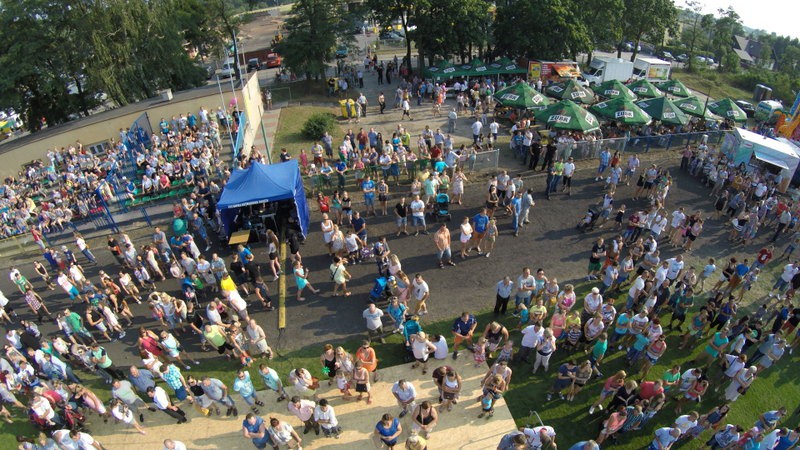 Piknik w Izbicy Kuj. - zdjęcia z drona