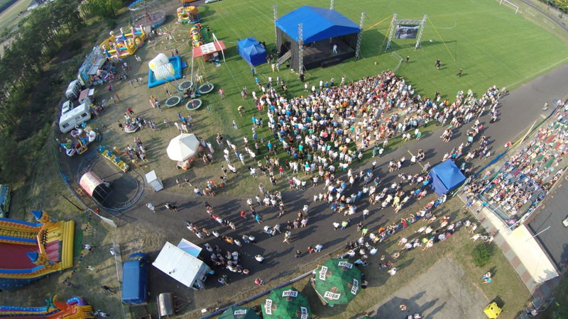 Piknik w Izbicy Kuj. - zdjęcia z drona