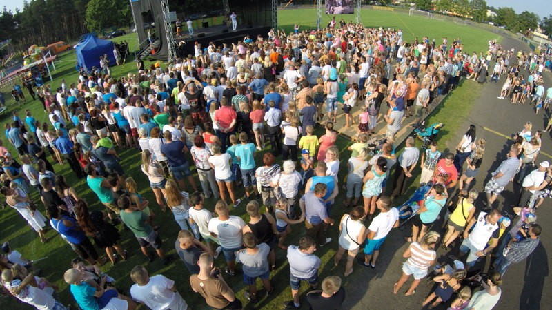 Piknik w Izbicy Kuj. - zdjęcia z drona
