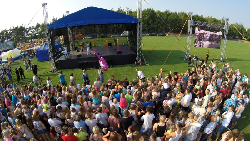 Piknik w Izbicy Kuj. - zdjęcia z drona