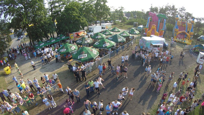 Piknik w Izbicy Kuj. - zdjęcia z drona