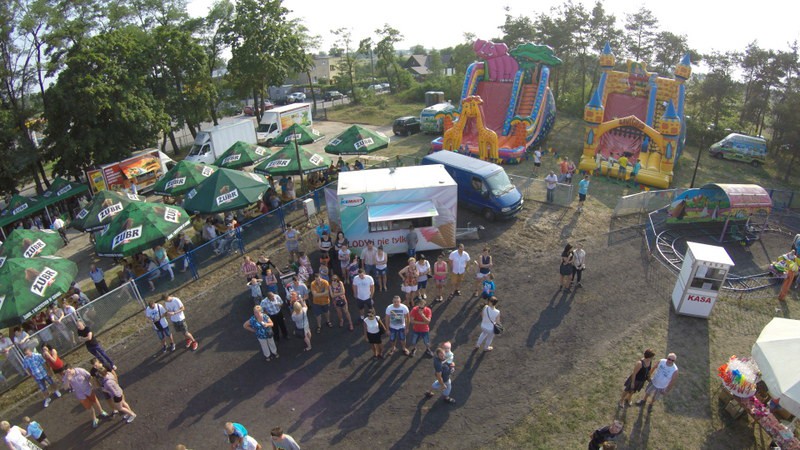 Piknik w Izbicy Kuj. - zdjęcia z drona