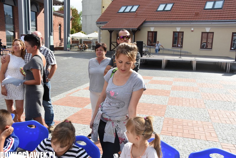 Święto papieru w Browarze B