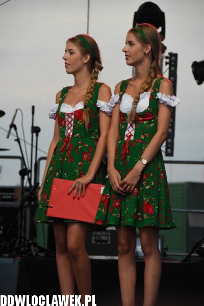 Biesiada: konkursy na scenie
